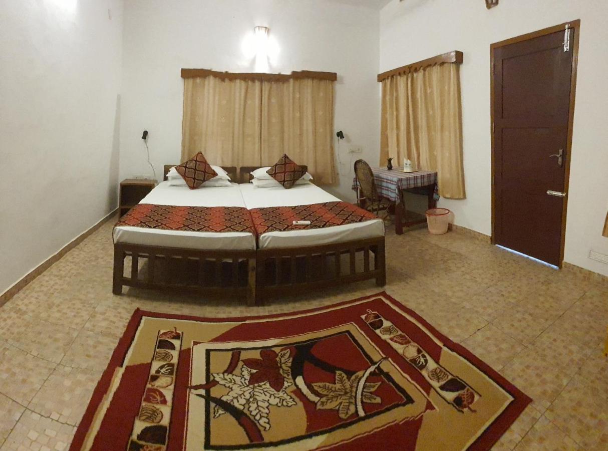 Wild Palms On Sea Hotel Kazhakuttam Ngoại thất bức ảnh